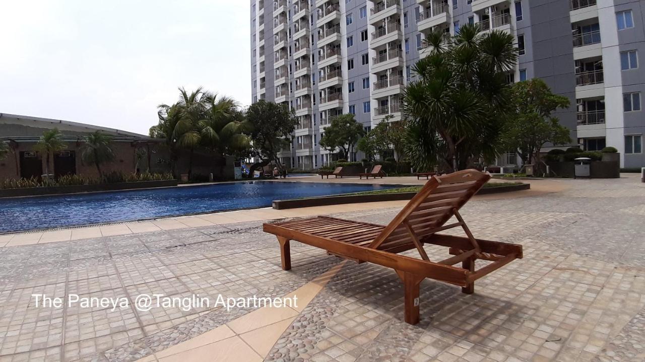 The Paneya @Tanglin Apartment Surabaya Esterno foto