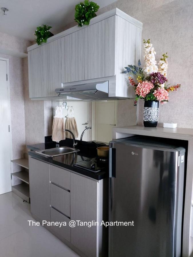 The Paneya @Tanglin Apartment Surabaya Esterno foto