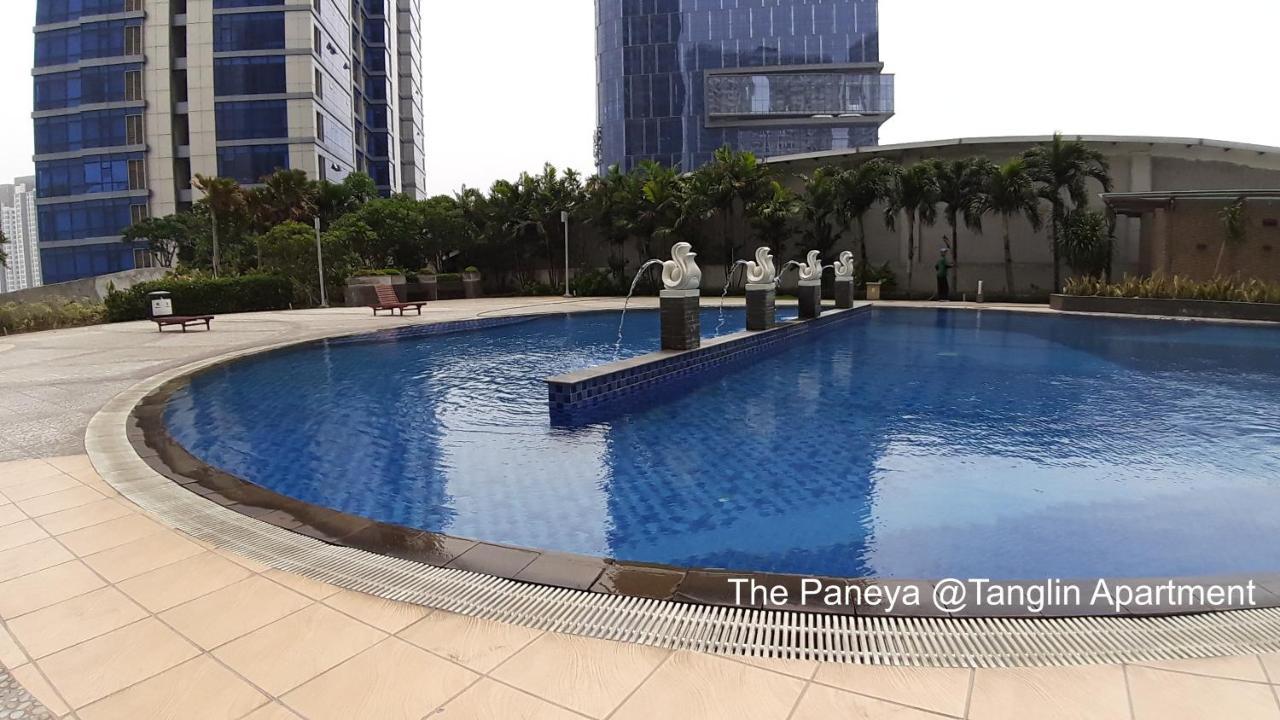 The Paneya @Tanglin Apartment Surabaya Esterno foto